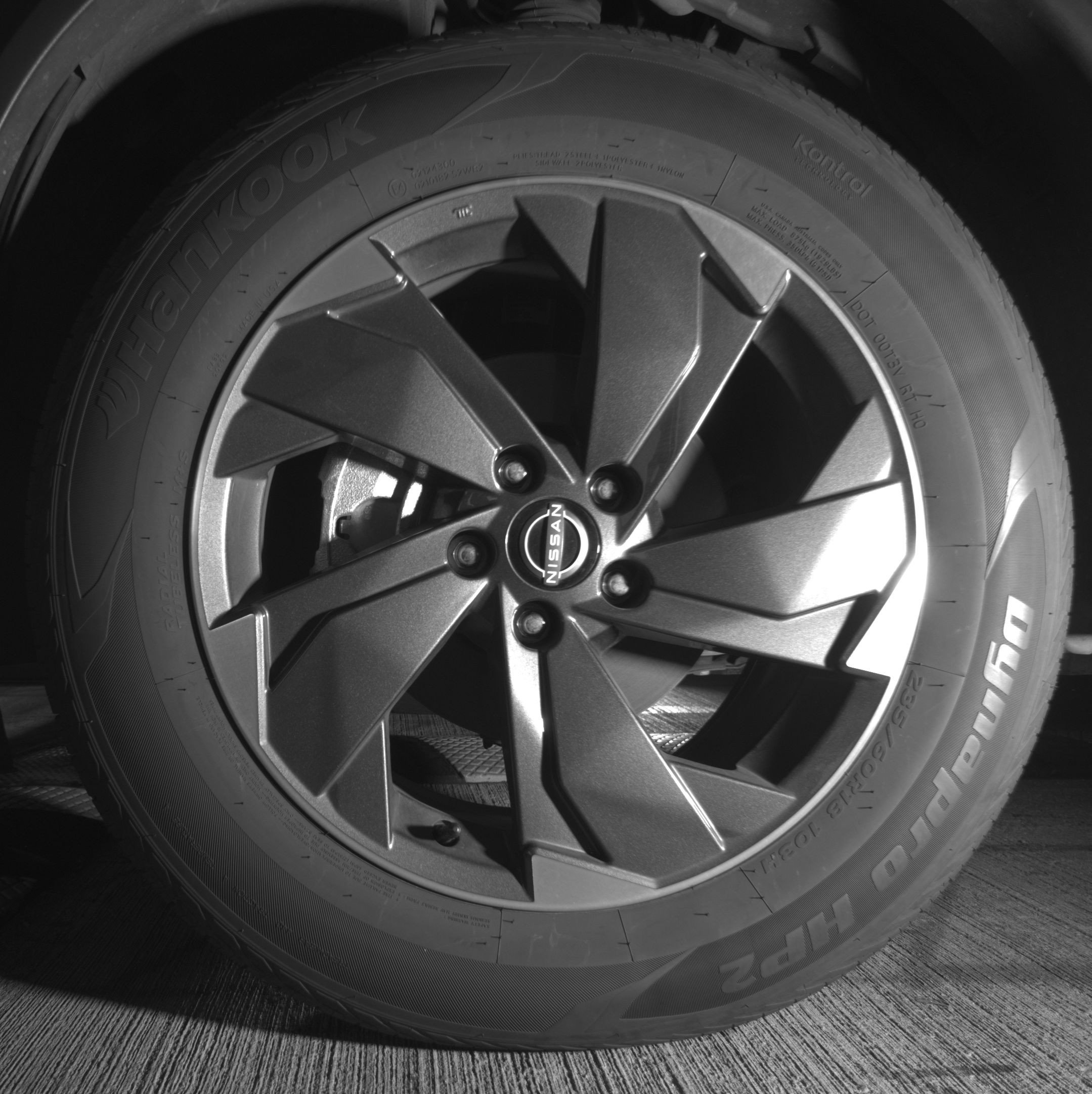 Used 2025 Nissan Rogue SV image 12