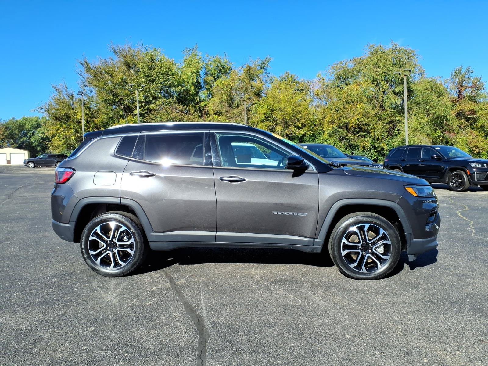 Certified 2023 Jeep Compass Limited AWD/4WD image 8