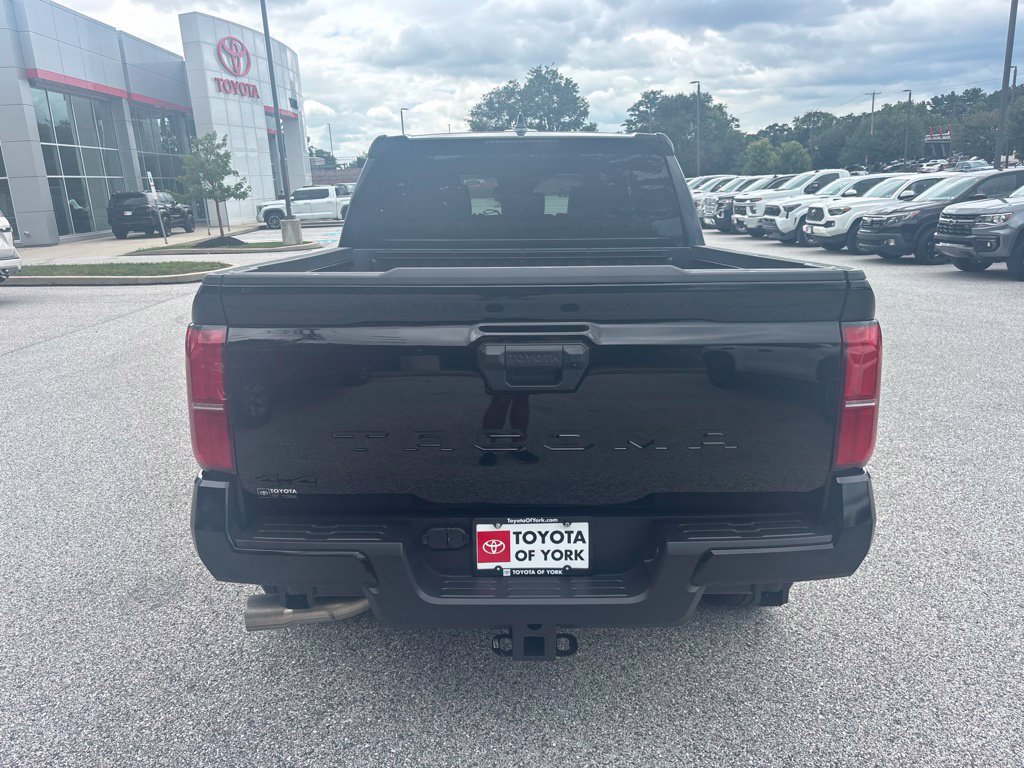 Used 2026 Toyota Tacoma TRD Sport AWD/4WD image 4
