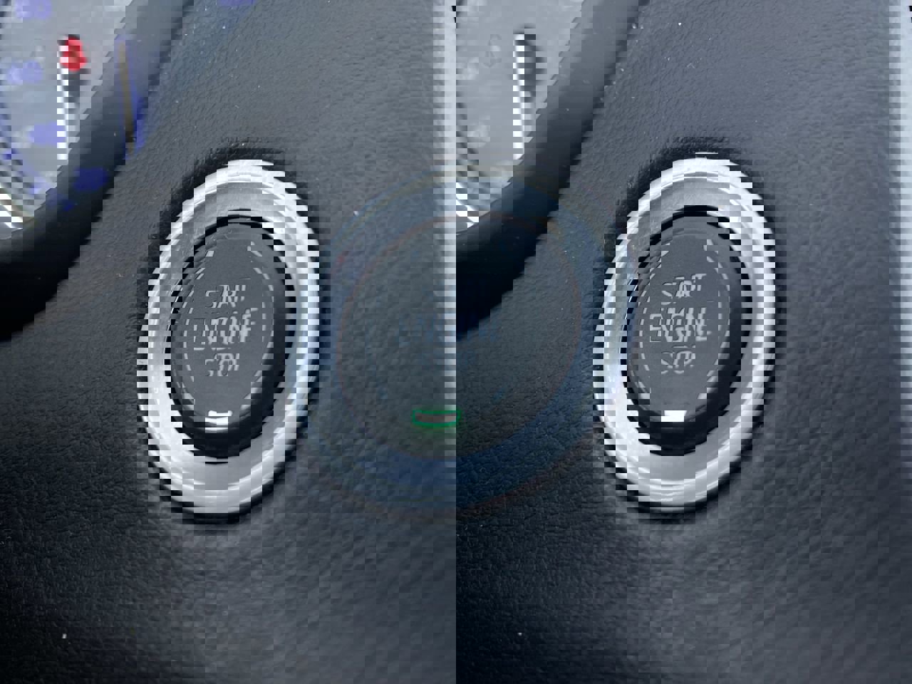 Certified 2023 Cadillac XT4 Premium Luxury w/ Technology Package image 9