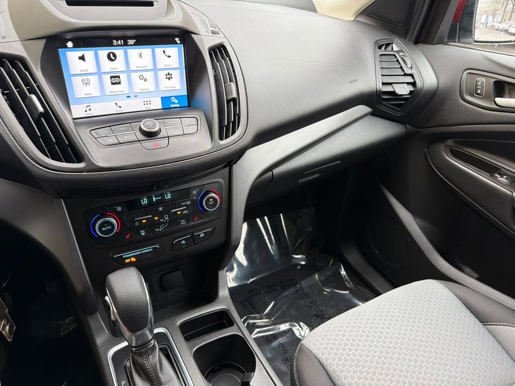 Used 2018 Ford Escape SE w/ SE Sync 3 Package image 23
