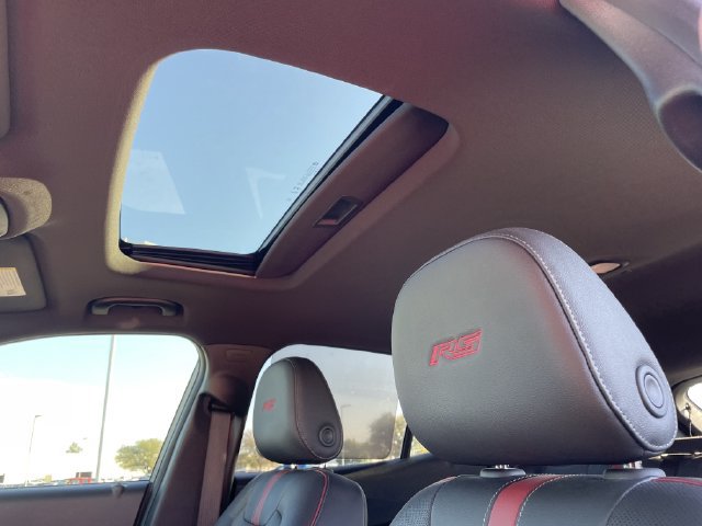Used 2024 Chevrolet Trax RS w/ Sunroof Package FWD image 24