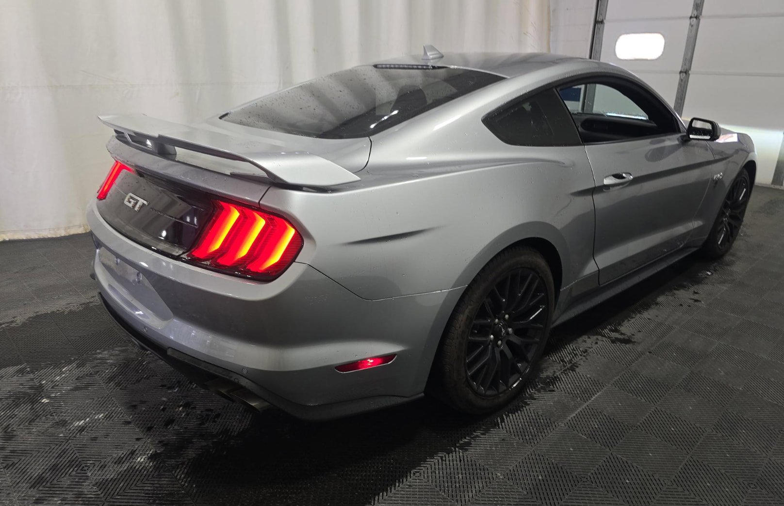 Used 2021 Ford Mustang GT Premium w/ GT Performance Package RWD image 4