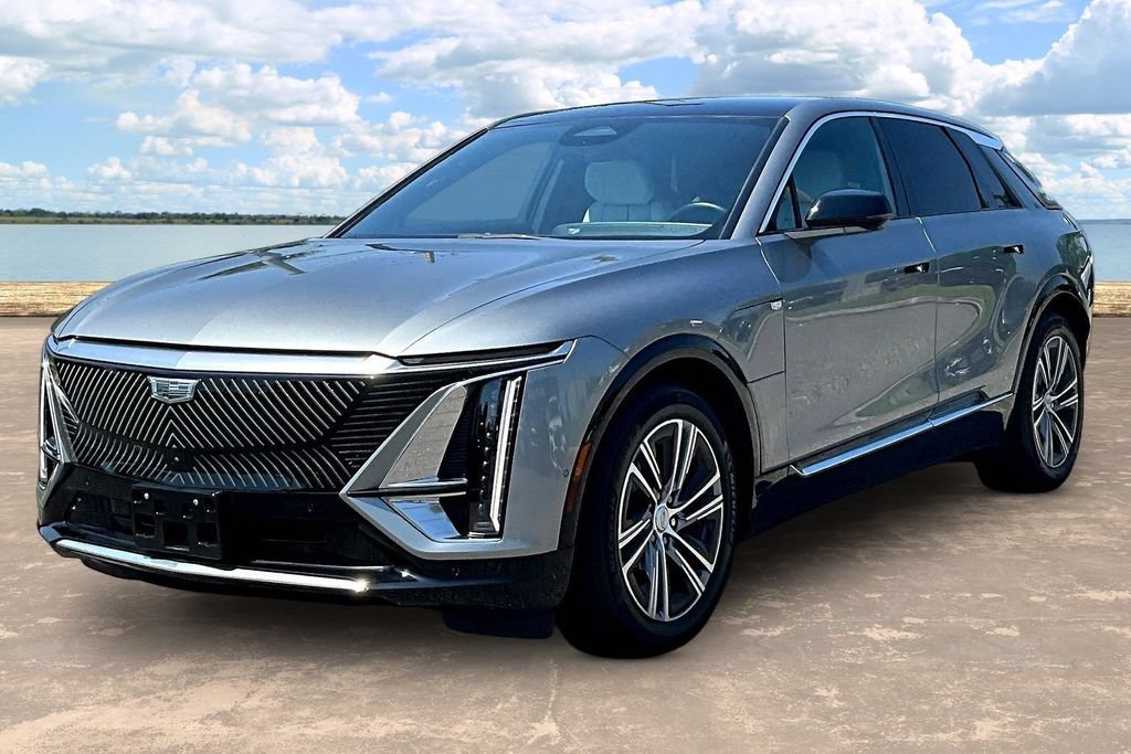Used 2024 Cadillac Lyriq Luxury RWD image 1