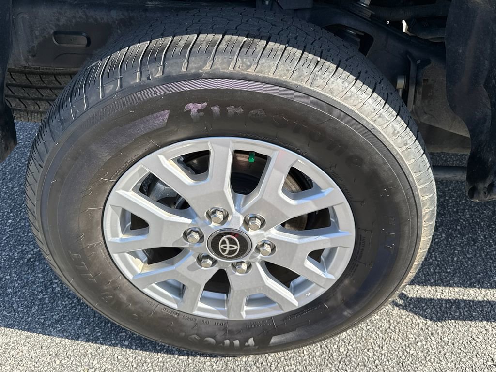 Certified 2025 Toyota Tacoma SR5 image 17