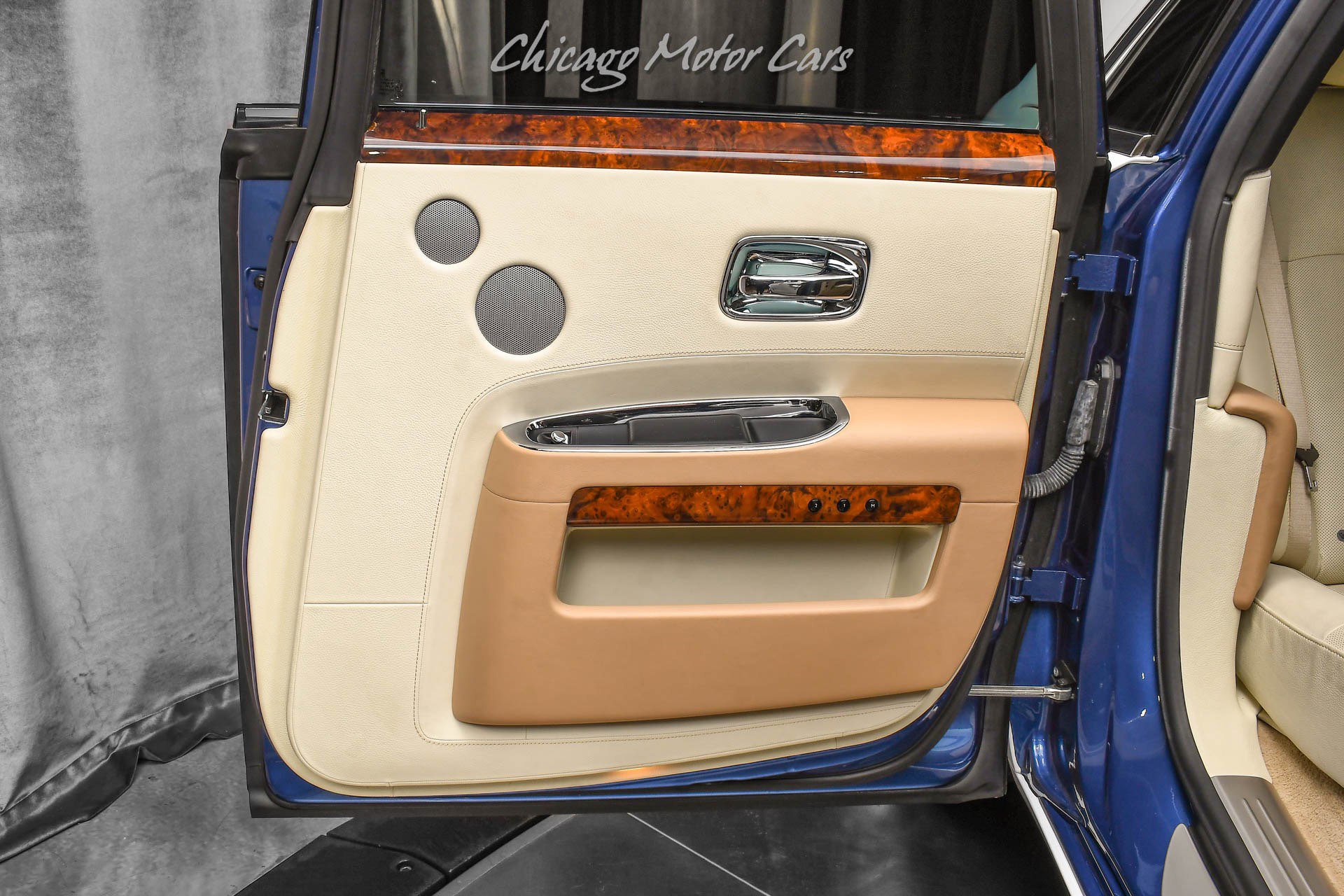 Used 2012 Rolls-Royce Ghost Sedan Panoroof Starlight Headl image 38