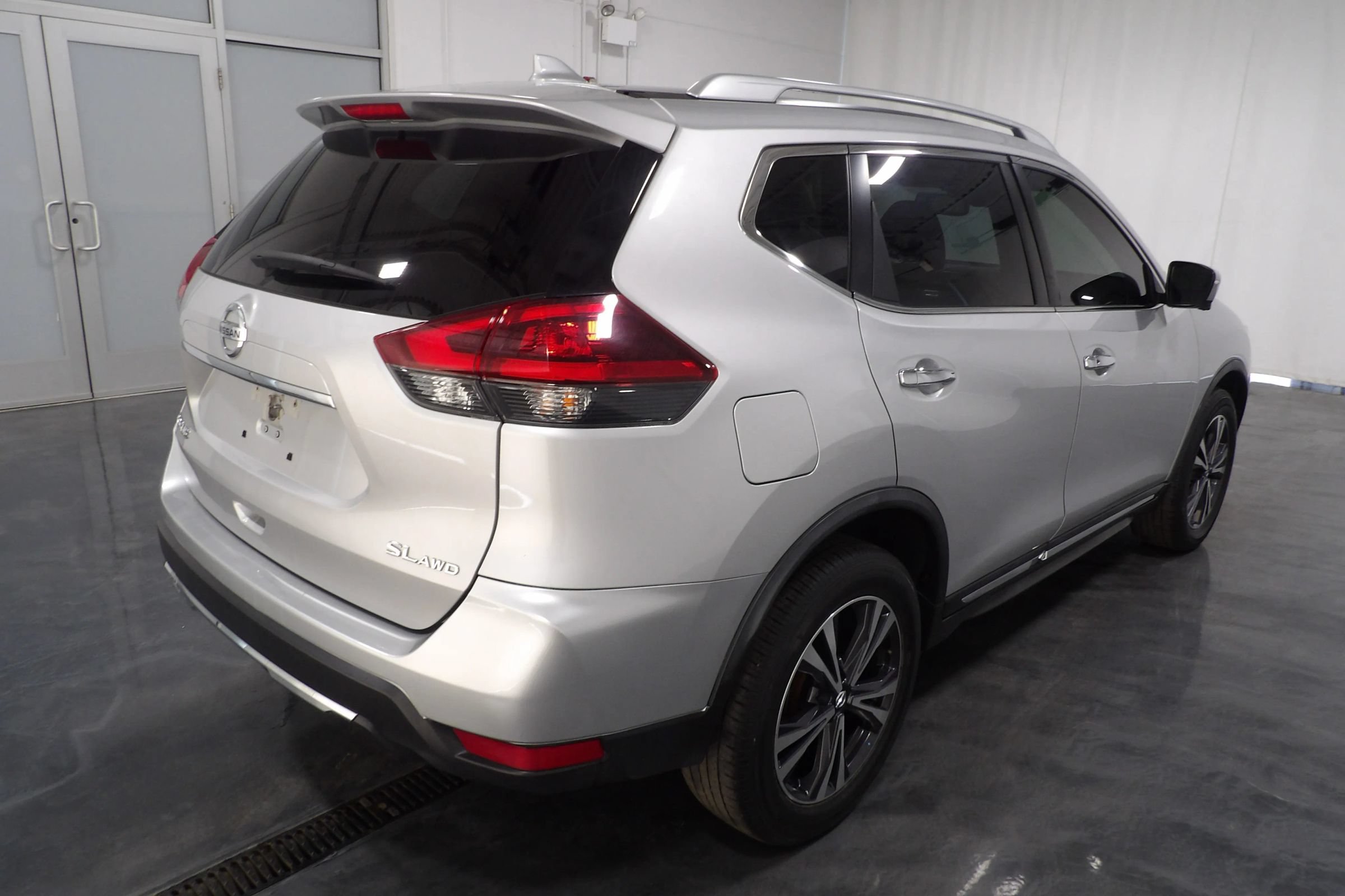 Used 2018 Nissan Rogue SL AWD/4WD image 4