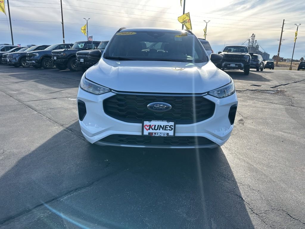 Used 2023 Ford Escape ST-Line image 16