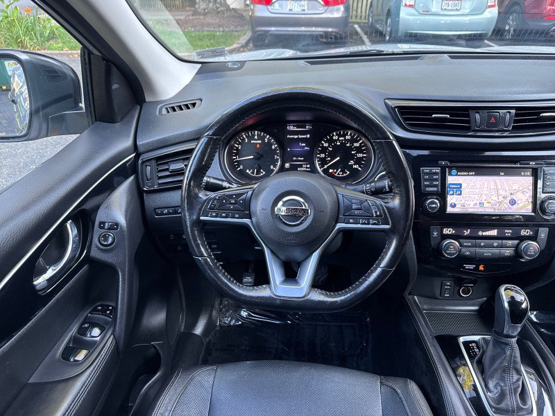 Used 2017 Nissan Rogue Sport SL w/ SL Premium Package AWD/4WD image 14