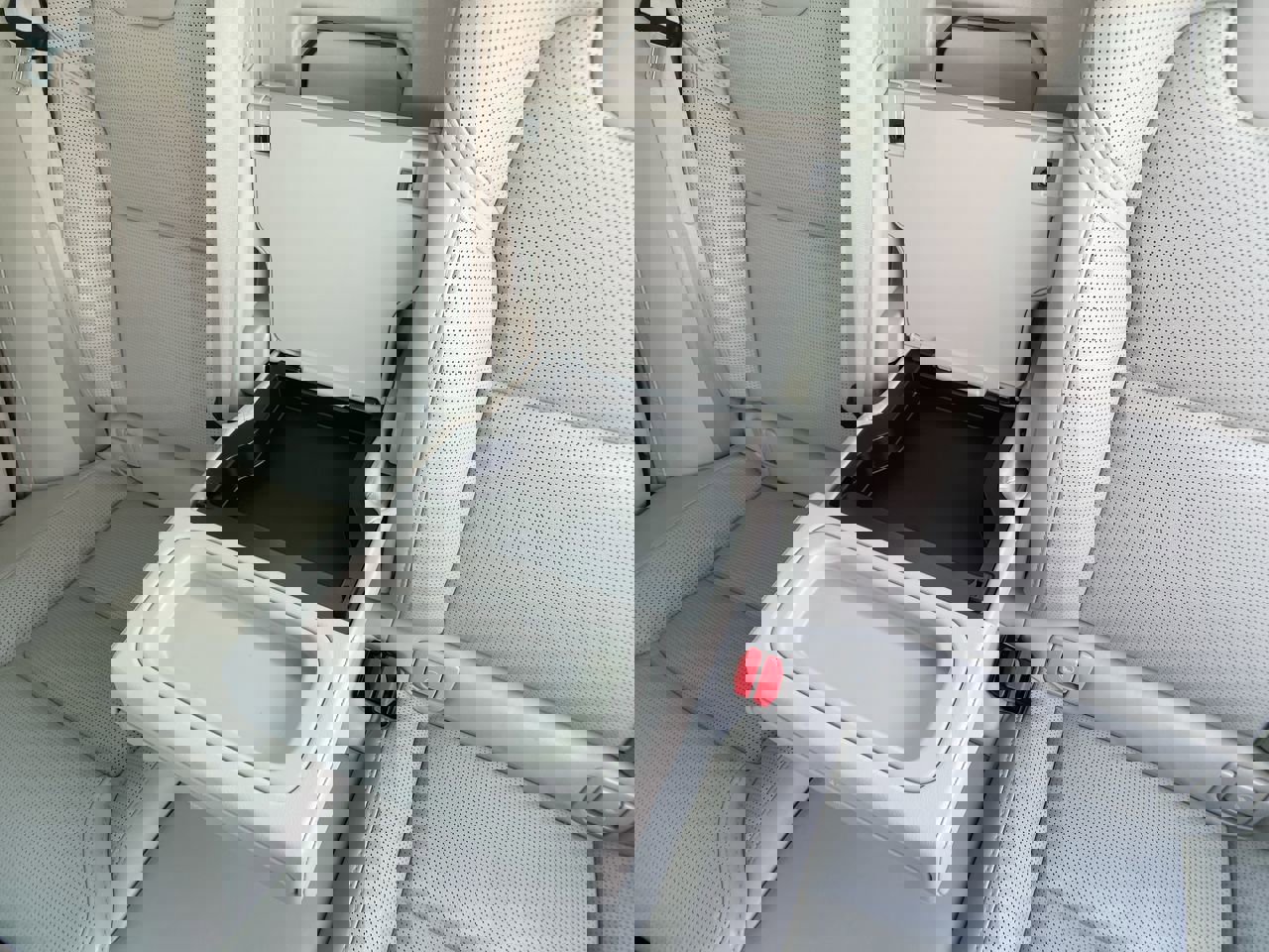 Used 2020 Volvo S90 T6 Inscription image 26