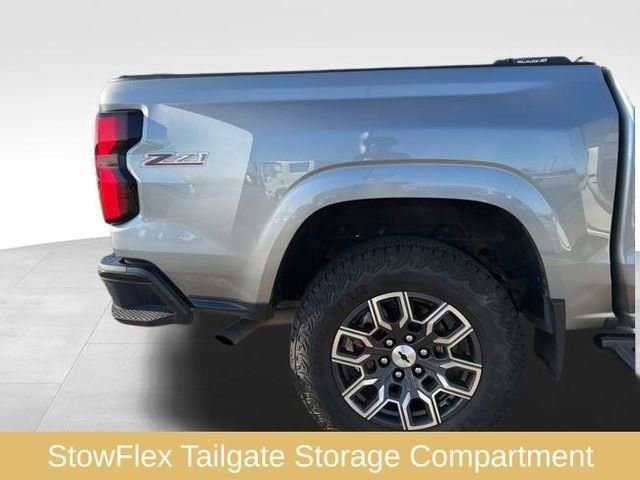 Used 2024 Chevrolet Colorado Z71 w/ Z71 Convenience Package 2 image 34