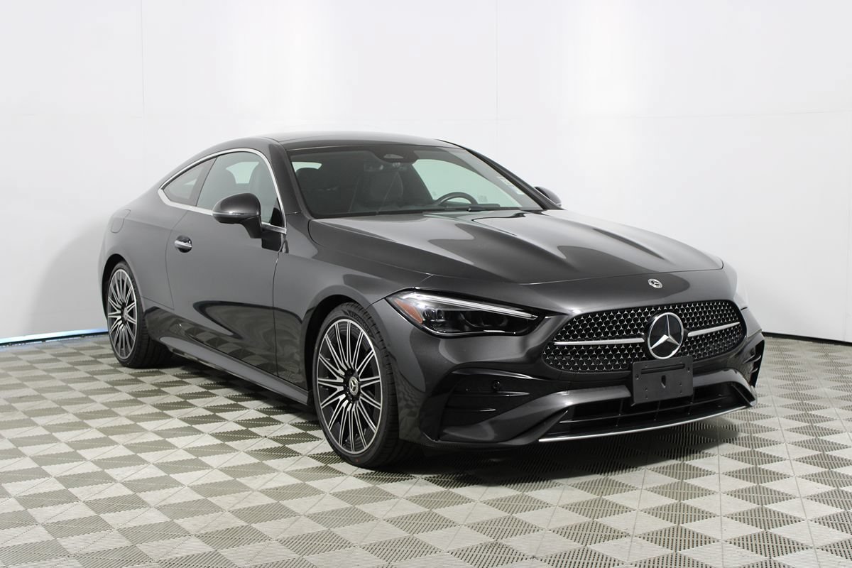 Used 2025 Mercedes-Benz CLE 300 4MATIC Coupe image 26