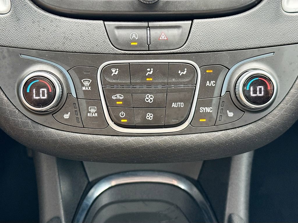 Used 2022 Chevrolet Malibu LT image 15