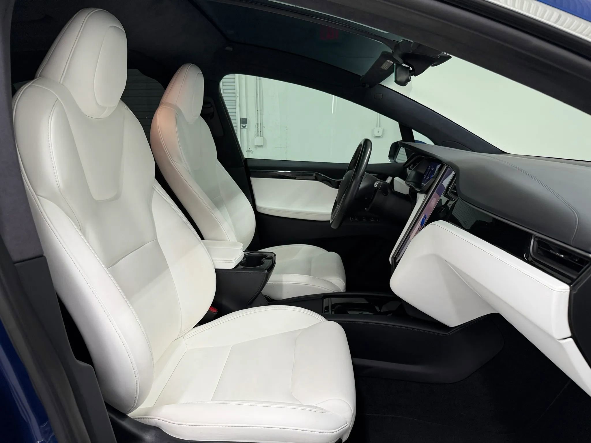 Used 2020 Tesla Model X Long Range AWD/4WD image 16