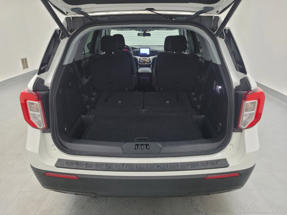 Used 2021 Ford Explorer XLT image 29