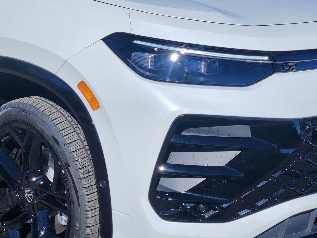 New 2026 Volkswagen Tiguan SE R-Line image 27