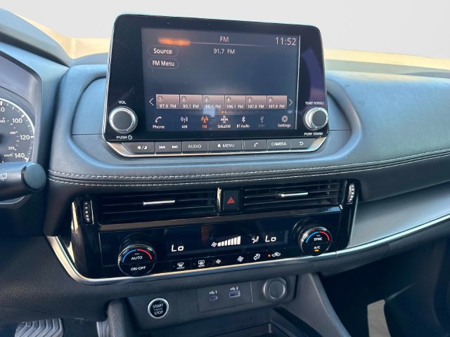 Used 2021 Nissan Rogue SV FWD image 24
