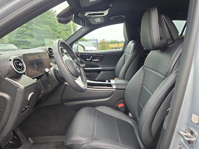 Used 2024 Mercedes-Benz GLC 300 4MATIC w/ Advanced USB Package image 13