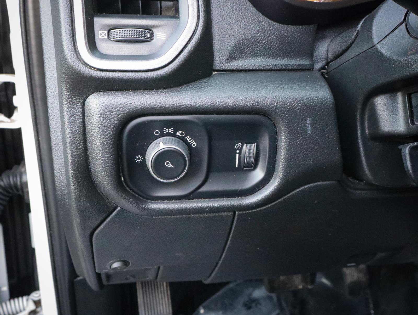 Used 2022 RAM 2500 Tradesman image 21