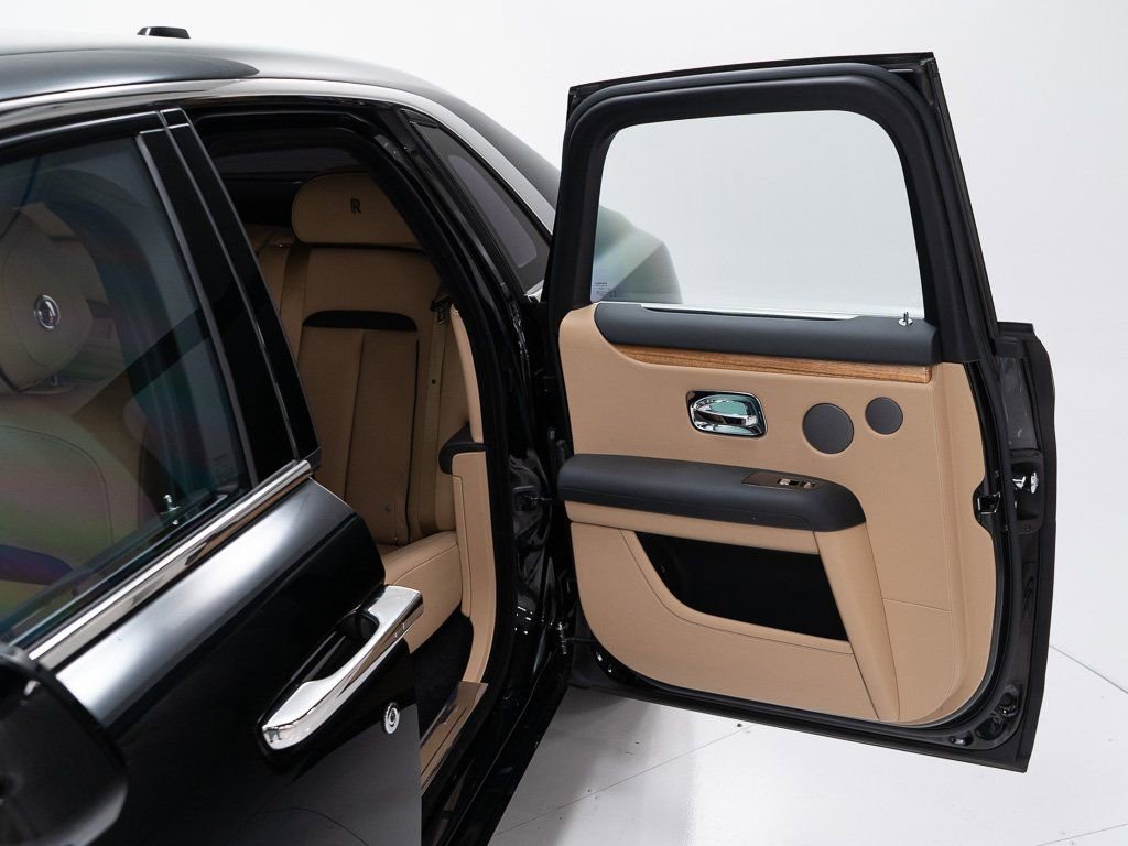 Certified 2022 Rolls-Royce Ghost image 21