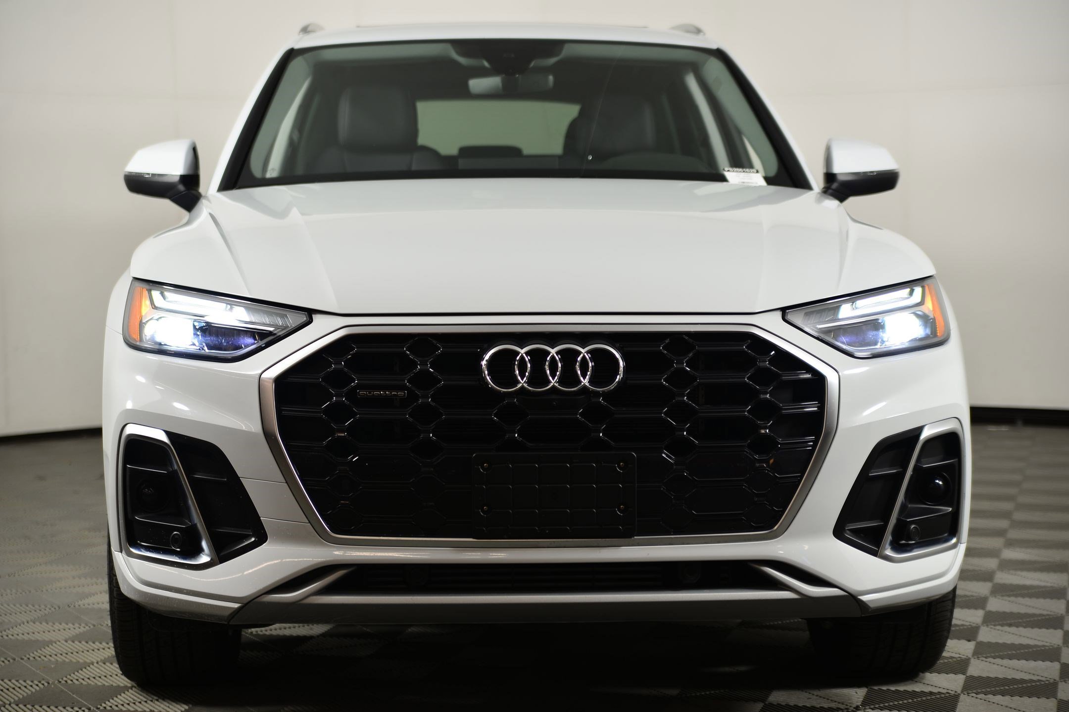 Certified 2025 Audi Q5 e Premium Plus w/ Premium Plus Package image 5