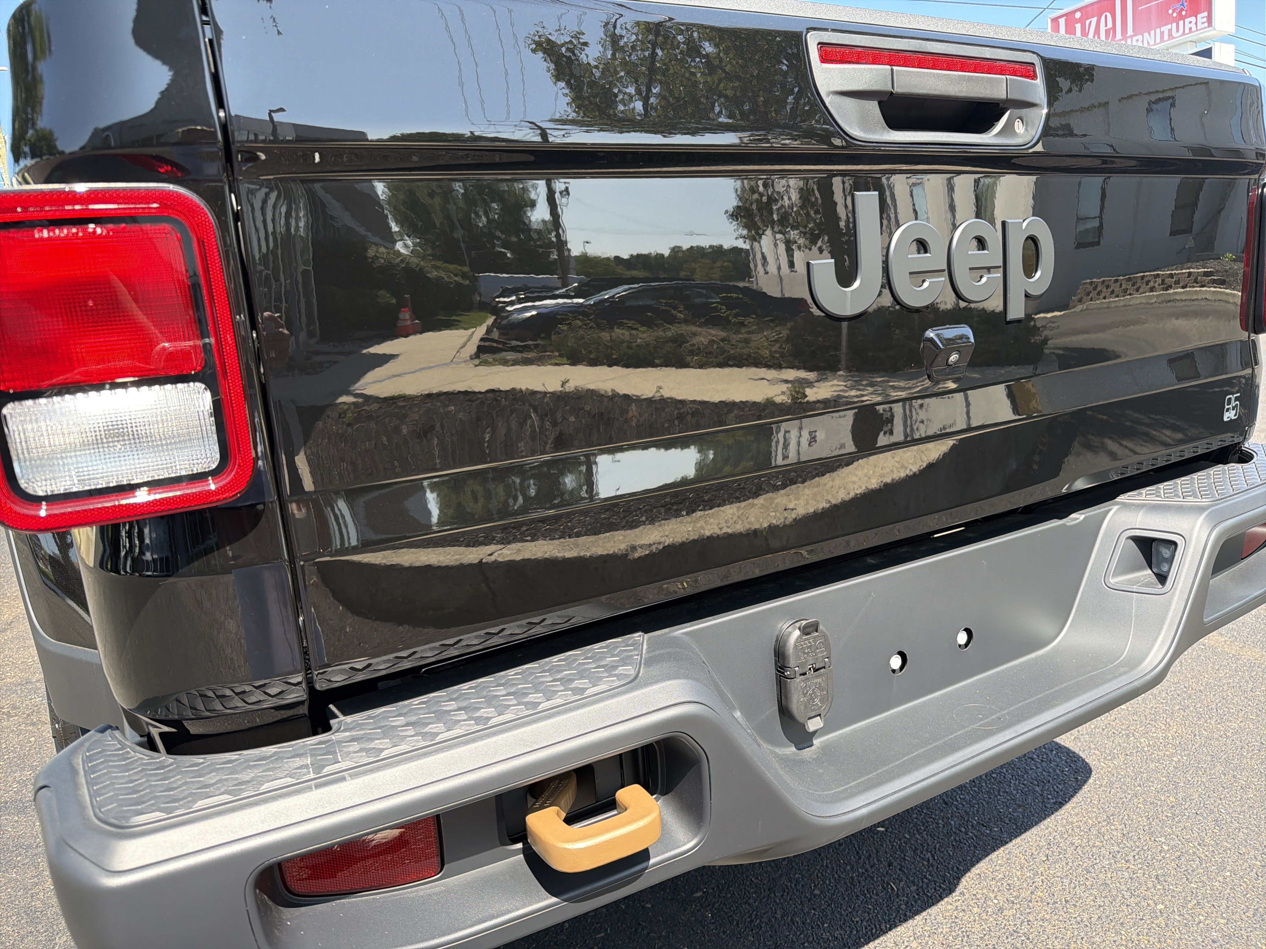 Used 2026 Jeep Gladiator Sport AWD/4WD image 7