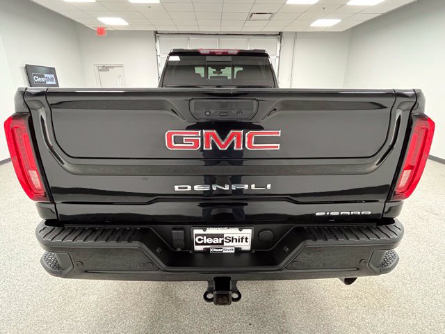 Used 2023 GMC Sierra 3500 Denali w/ Denali Black Diamond Edition AWD/4WD image 9