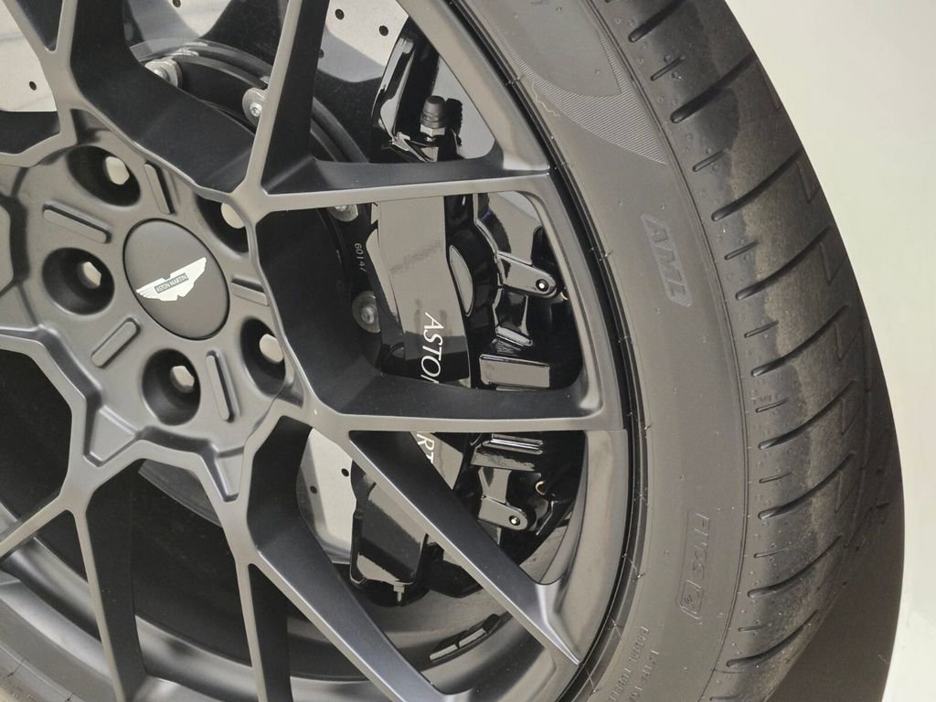 New 2025 Aston Martin Vanquish RWD image 14