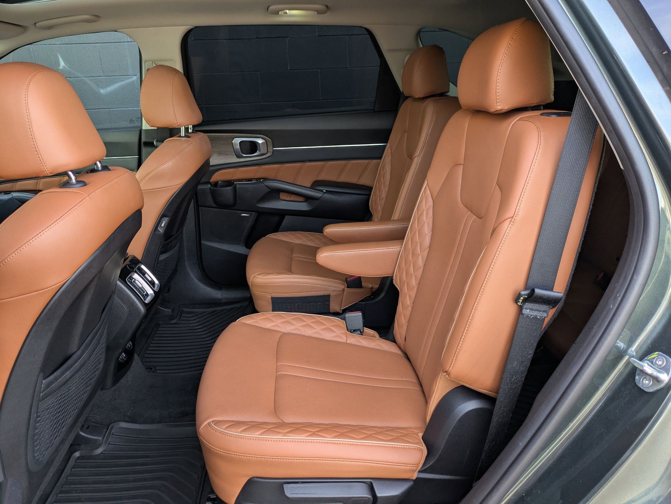 Used 2022 Kia Sorento SX Prestige w/ Rust Color Package image 24