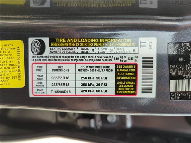 Used 2021 Toyota Highlander XLE FWD image 14