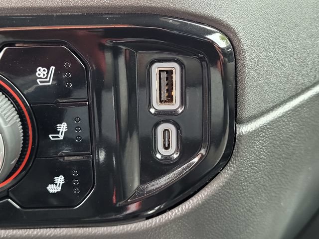 Used 2025 Chevrolet Silverado 1500 ZR2 w/ Technology Package AWD/4WD image 15