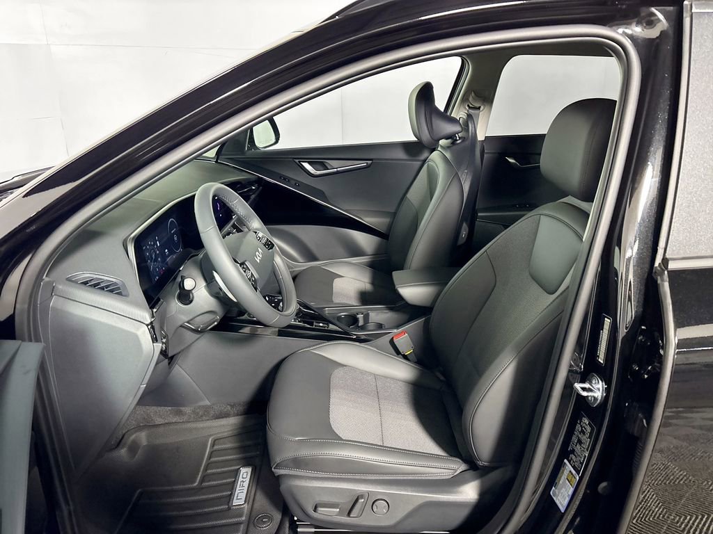 New 2026 Kia Niro Wind FWD image 11