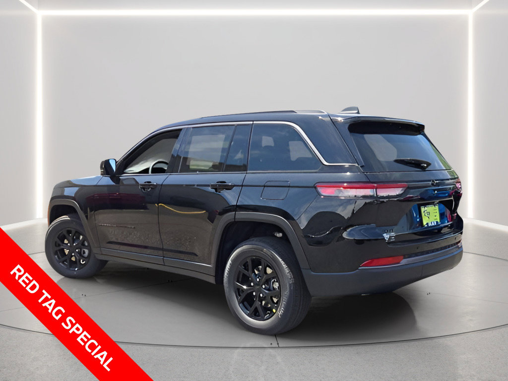 New 2026 Jeep Grand Cherokee Altitude AWD/4WD image 20