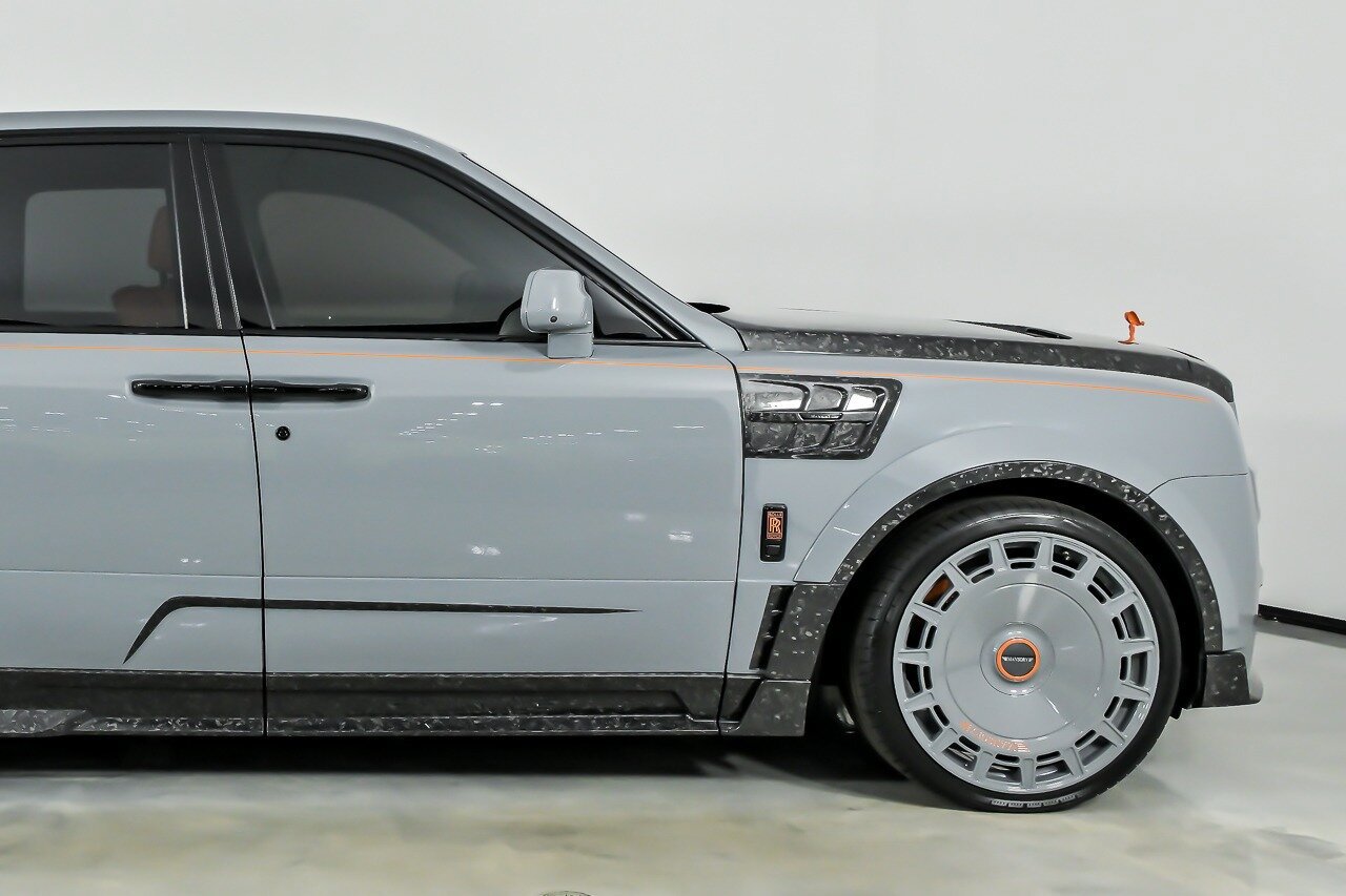 Used 2023 Rolls-Royce Cullinan AWD/4WD image 16