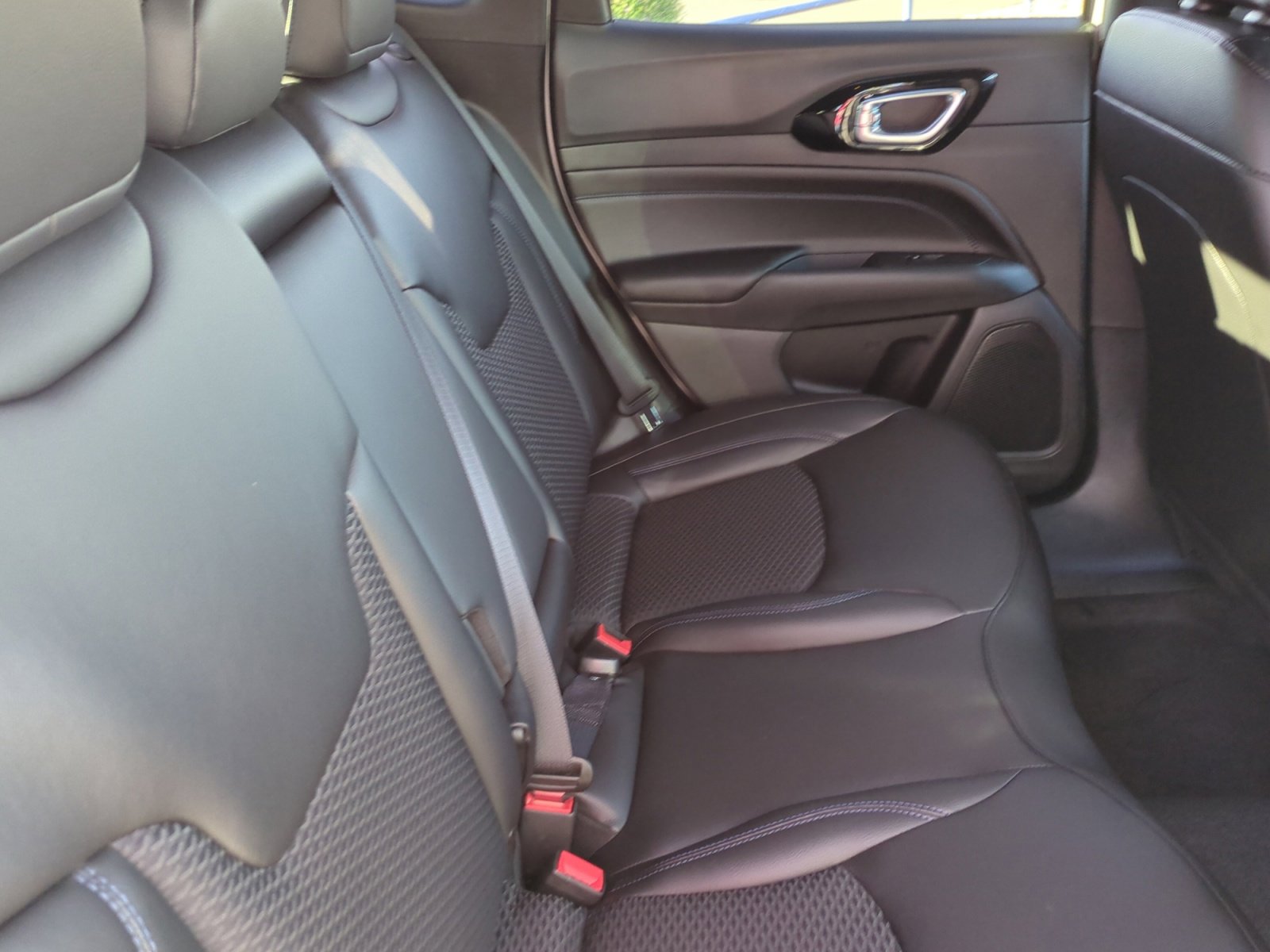 New 2026 Jeep Compass Latitude image 18