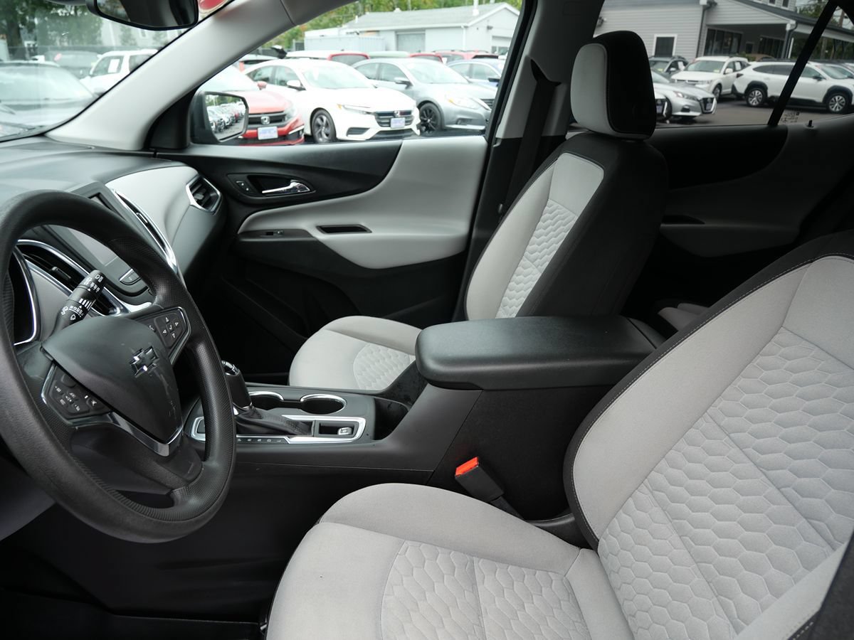 Used 2021 Chevrolet Equinox LS AWD/4WD image 10