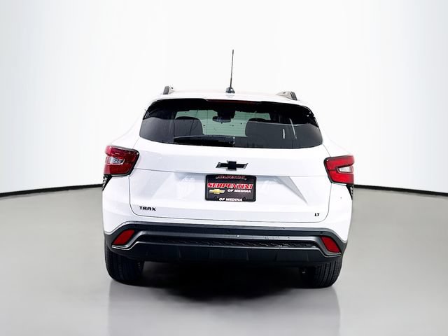 New 2026 Chevrolet Trax LT w/ Driver Confidence Package FWD image 7