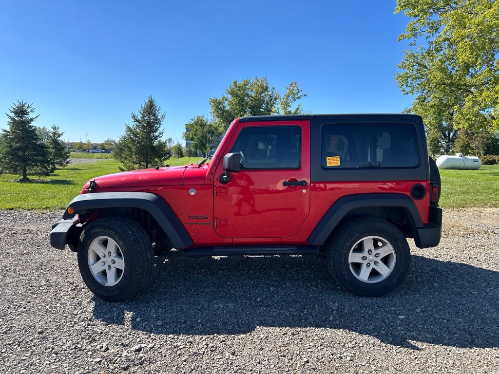 Used 2018 Jeep Wrangler Sport AWD/4WD image 7