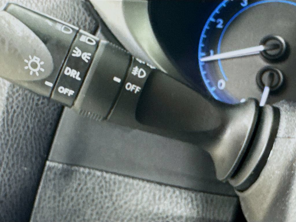 Used 2015 Toyota Corolla S FWD image 13