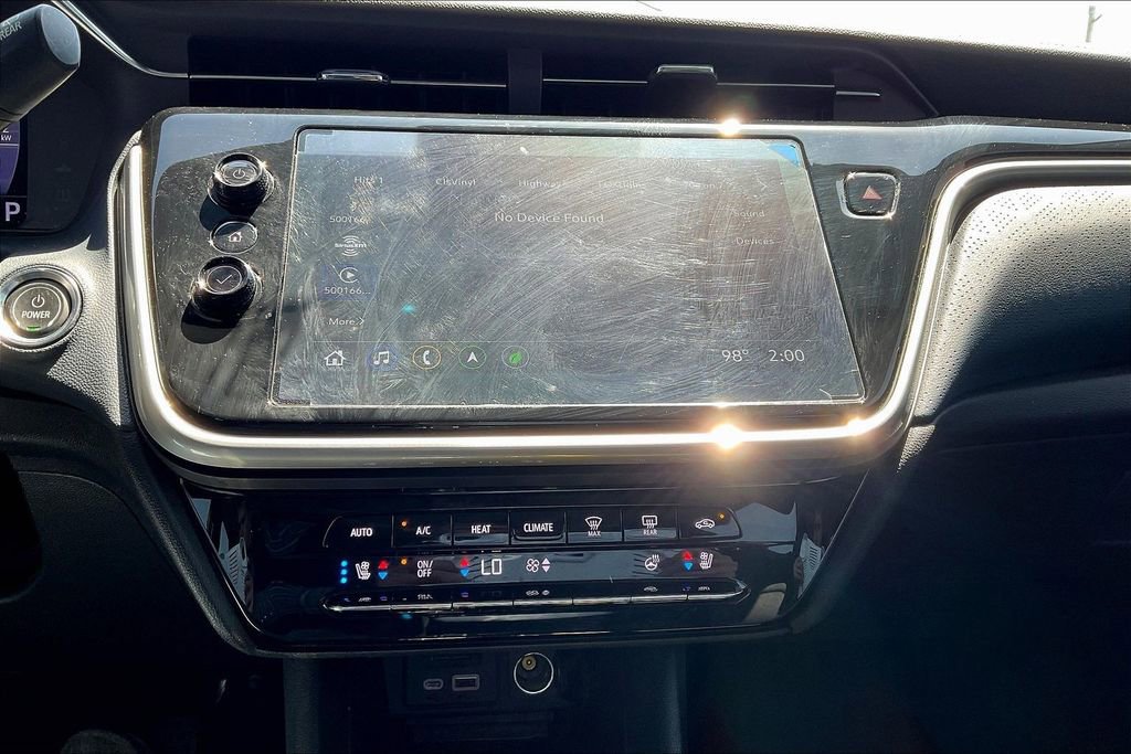 Used 2023 Chevrolet Bolt EUV Premier w/ Sun & Sound Package FWD image 23