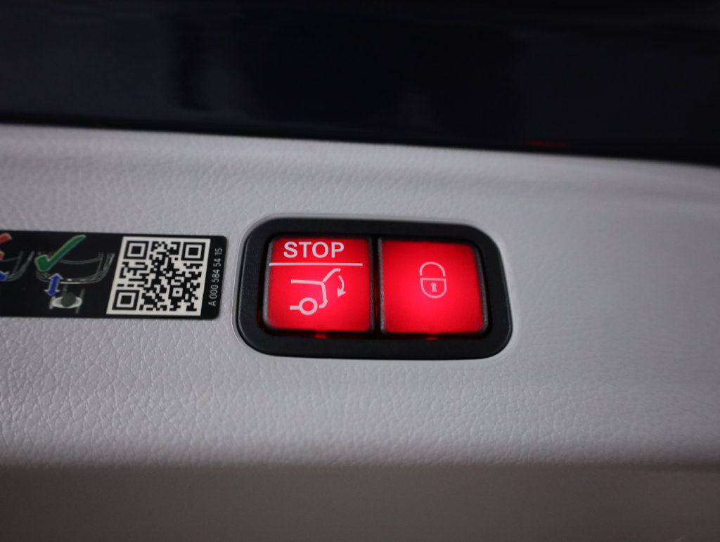 Used 2023 Mercedes-Benz EQE 350+ 4MATIC SUV image 58