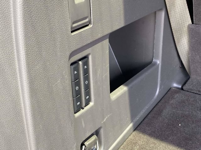 Used 2020 Ford Expedition XLT w/ Equipment Group 202A AWD/4WD image 35