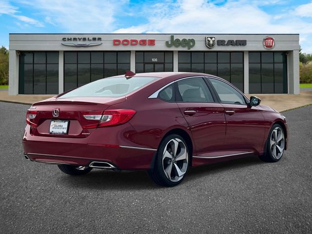 Used 2018 Honda Accord Touring image 4