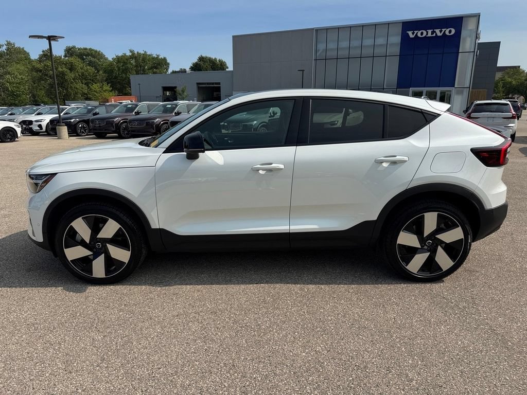Certified 2023 Volvo C40 P8 Recharge Ultimate AWD/4WD image 2
