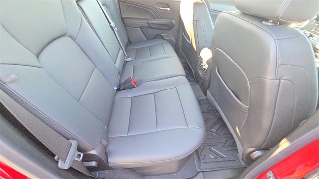 New 2026 GMC Canyon Elevation w/ Convenience Package image 17