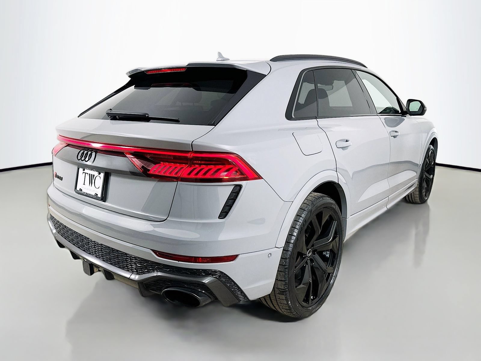 Used 2024 Audi RS Q8 AWD/4WD image 5