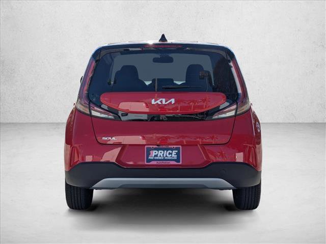 Used 2024 Kia Soul LX image 7