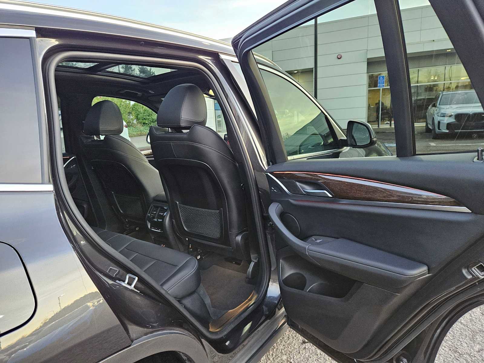 Used 2022 BMW X3 xDrive30i w/ Premium Package 2 image 14