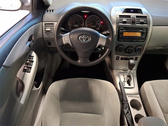 Used 2012 Toyota Corolla LE image 16
