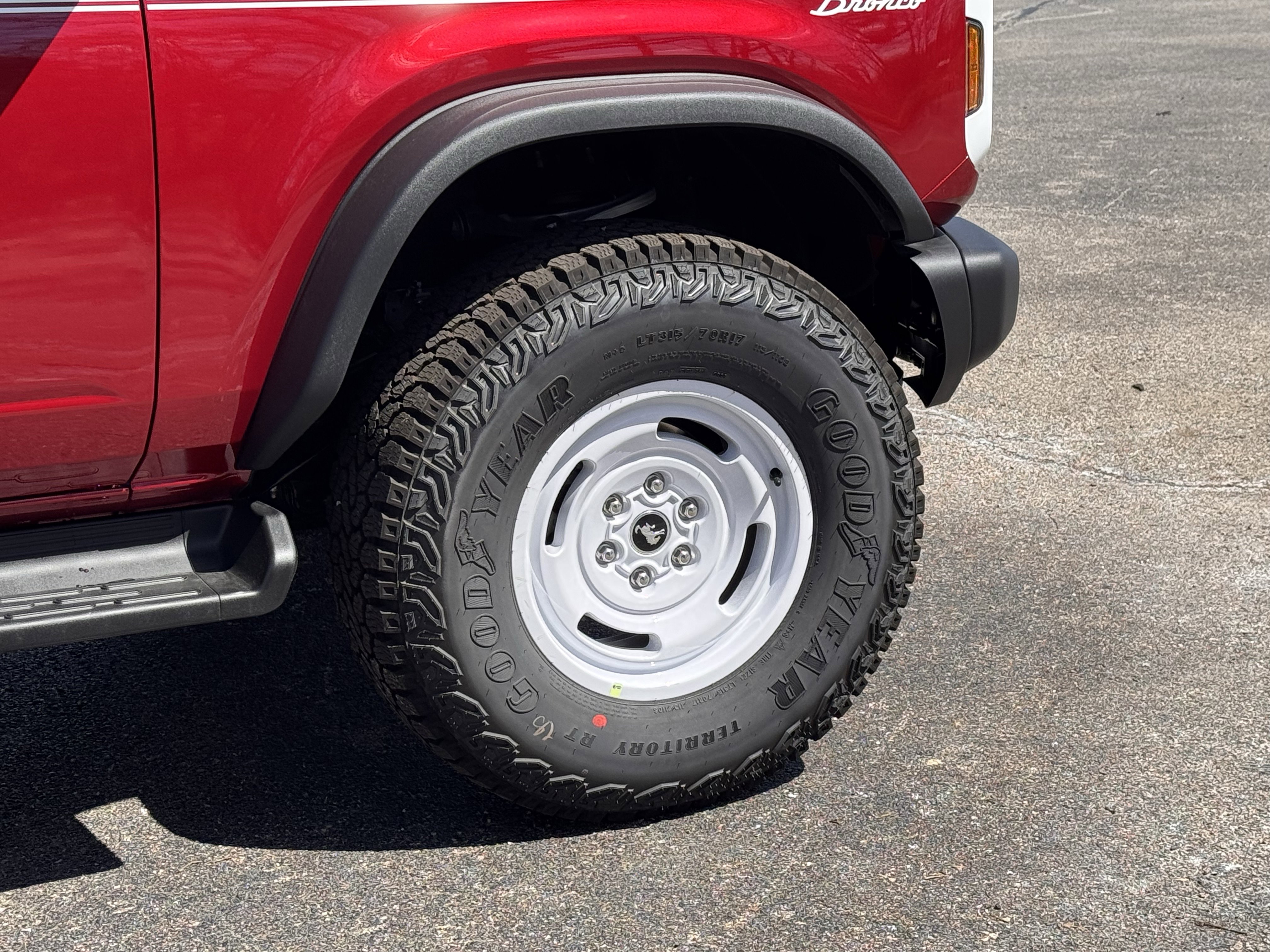 New 2026 Ford Bronco Heritage Edition image 7